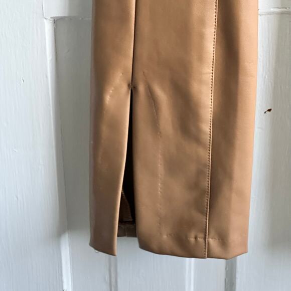 Abercrombie & Fitch Vegan Leather The Skinny Ultra High Split Hem Rise Pants - Picture 7 of 10